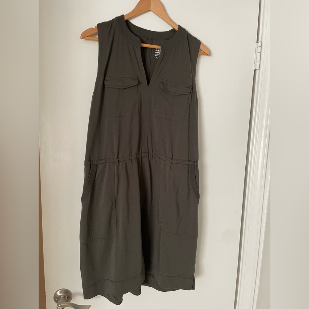 Title Nine Indy dress color: PEAT